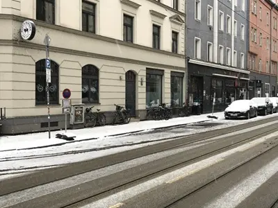 Umzugsabsperrung in München Milbertshofen.